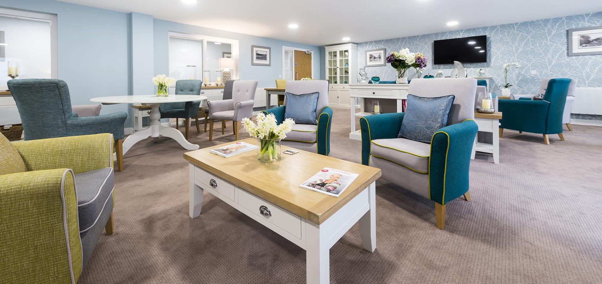 Typical Homeowners Lounge